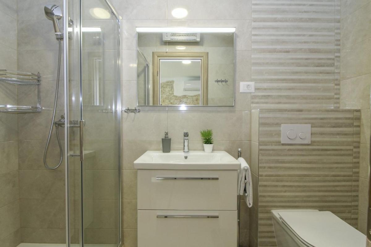 Villa Olea In Barat - Haus Fuer 6-8 Personen Канфанар Экстерьер фото