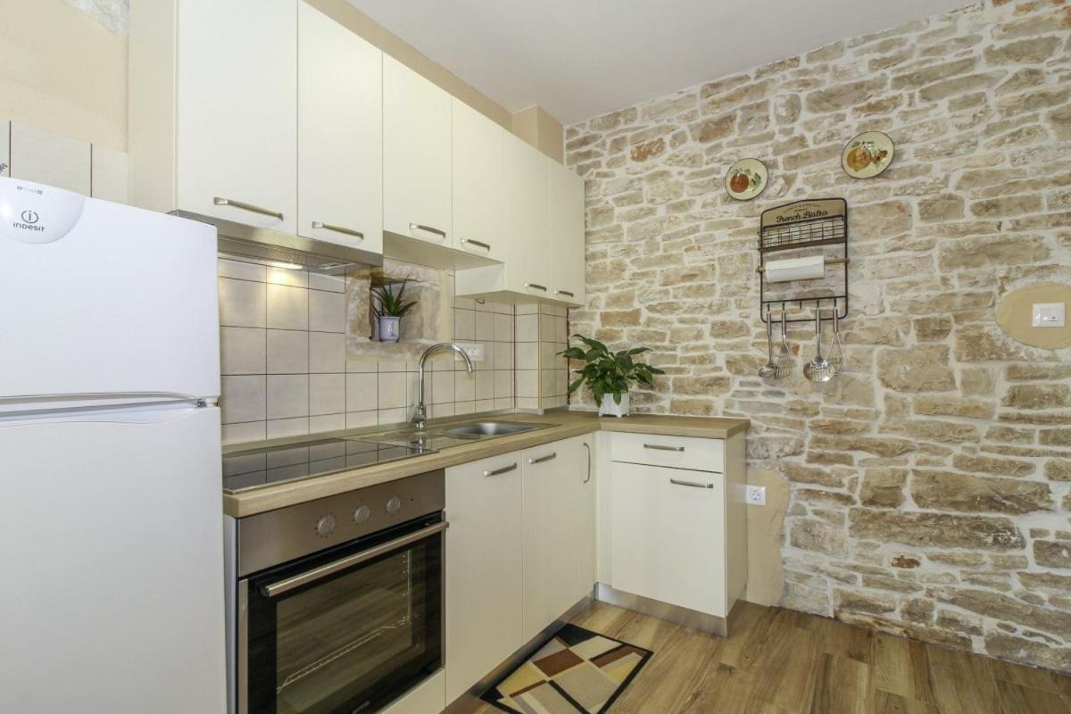 Villa Olea In Barat - Haus Fuer 6-8 Personen Канфанар Экстерьер фото
