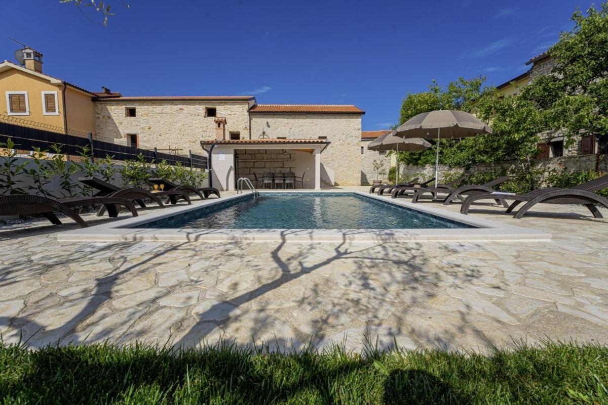 Villa Olea In Barat - Haus Fuer 6-8 Personen Канфанар Экстерьер фото